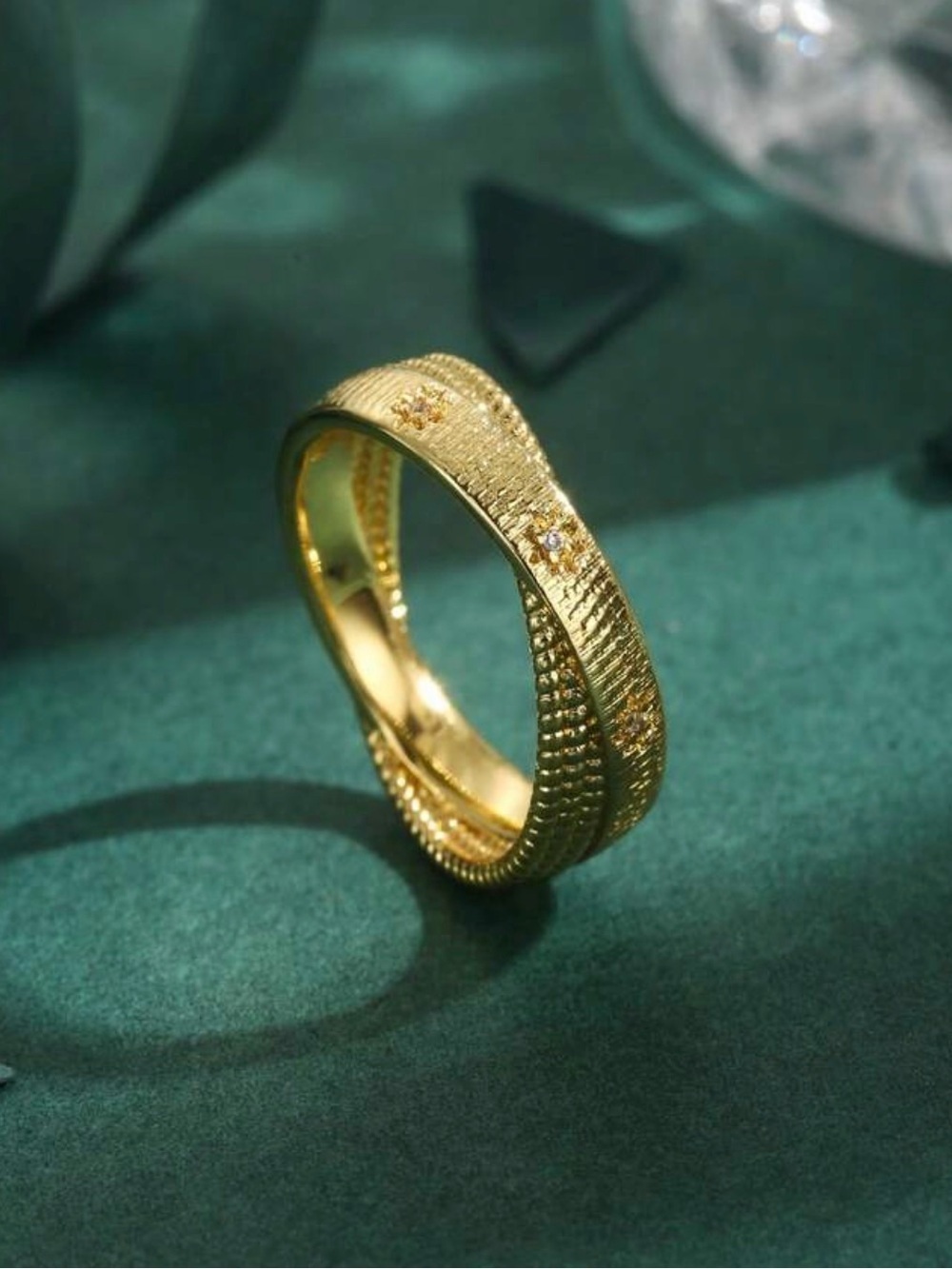 Minimalist gold statement ring